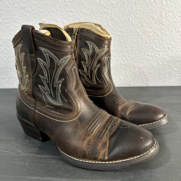 Ariat Shoes - Women's Ariat ATS Unbridled 10011911 Brown Zip  Leather  Western Ankle Boot 6.5B
